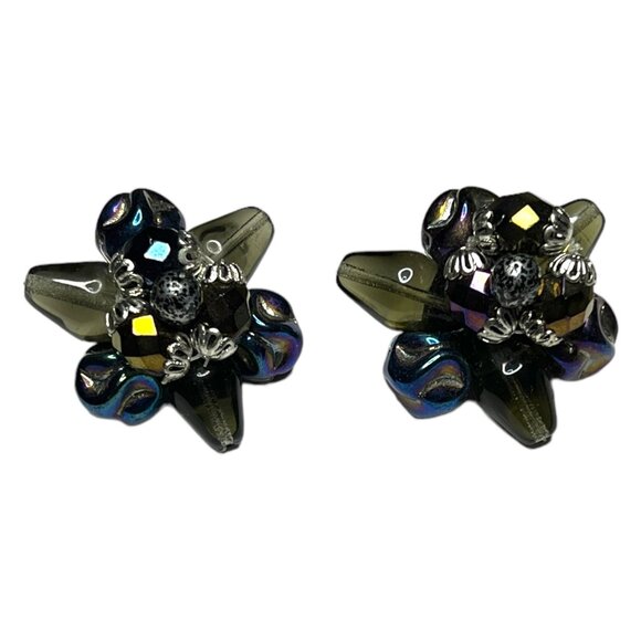 Vintage black iridescent AB beaded cluster silver tone clip earrings - Picture 3 of 3